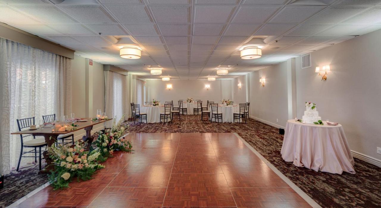 Ayres Hotel Costa Mesa Newport Beach Bagian luar foto